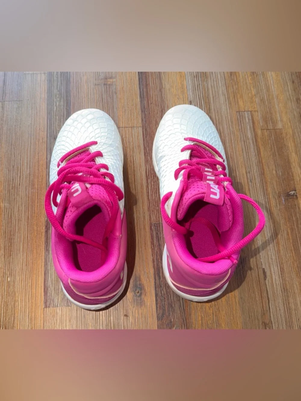 Cleats - Picture 7 of 9